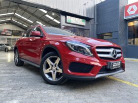 MERCEDES BENZ GLA220 4 MATIC