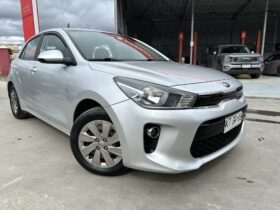 KIA RIO5 EX