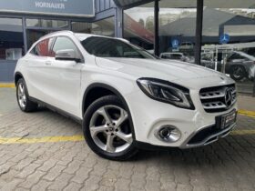 MERCEDES BENZ GLA200