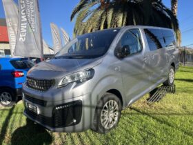 PEUGEOT TRAVELLER 9 PASAJEROS