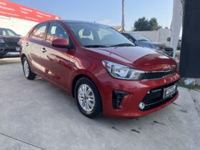 KIA MOTORS SOLUTO LX